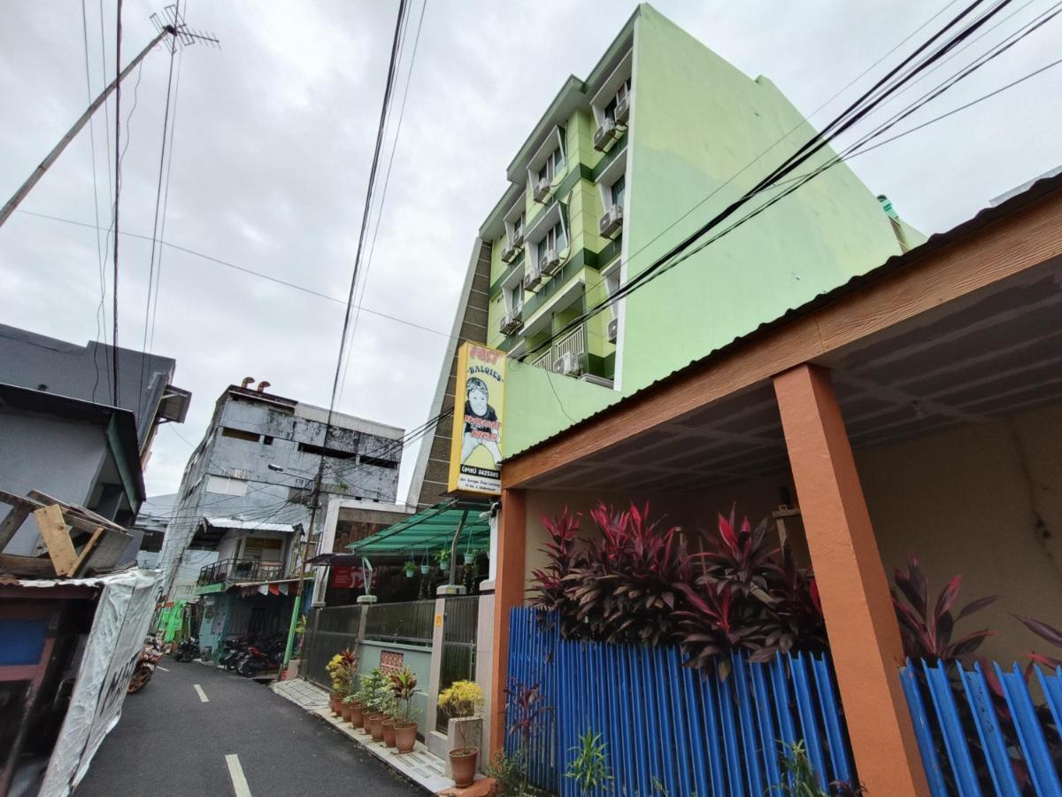 Balqies Homestay Syariah Makassar Mitra Reddoorz Bagian luar foto