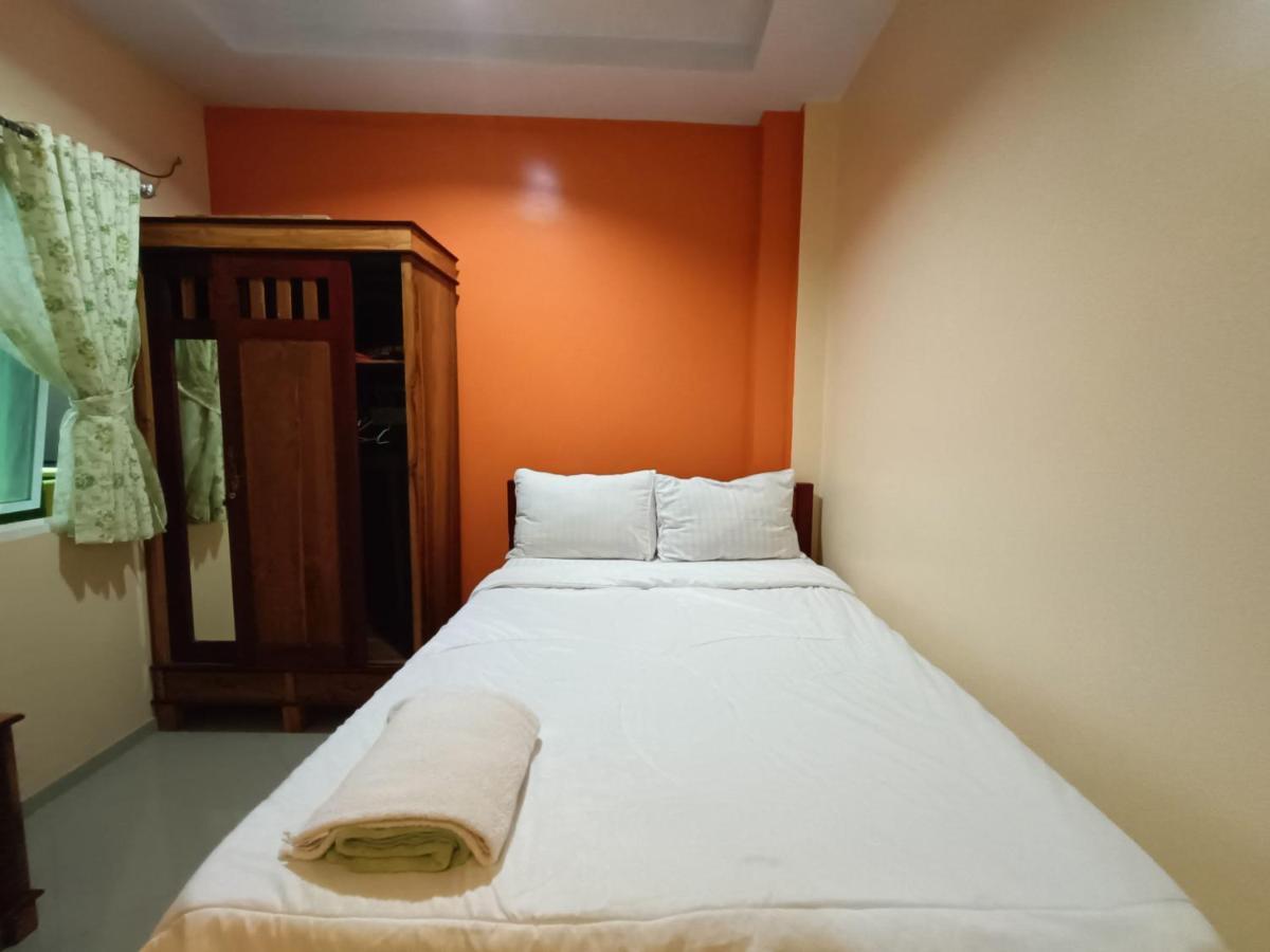Balqies Homestay Syariah Makassar Mitra Reddoorz Bagian luar foto