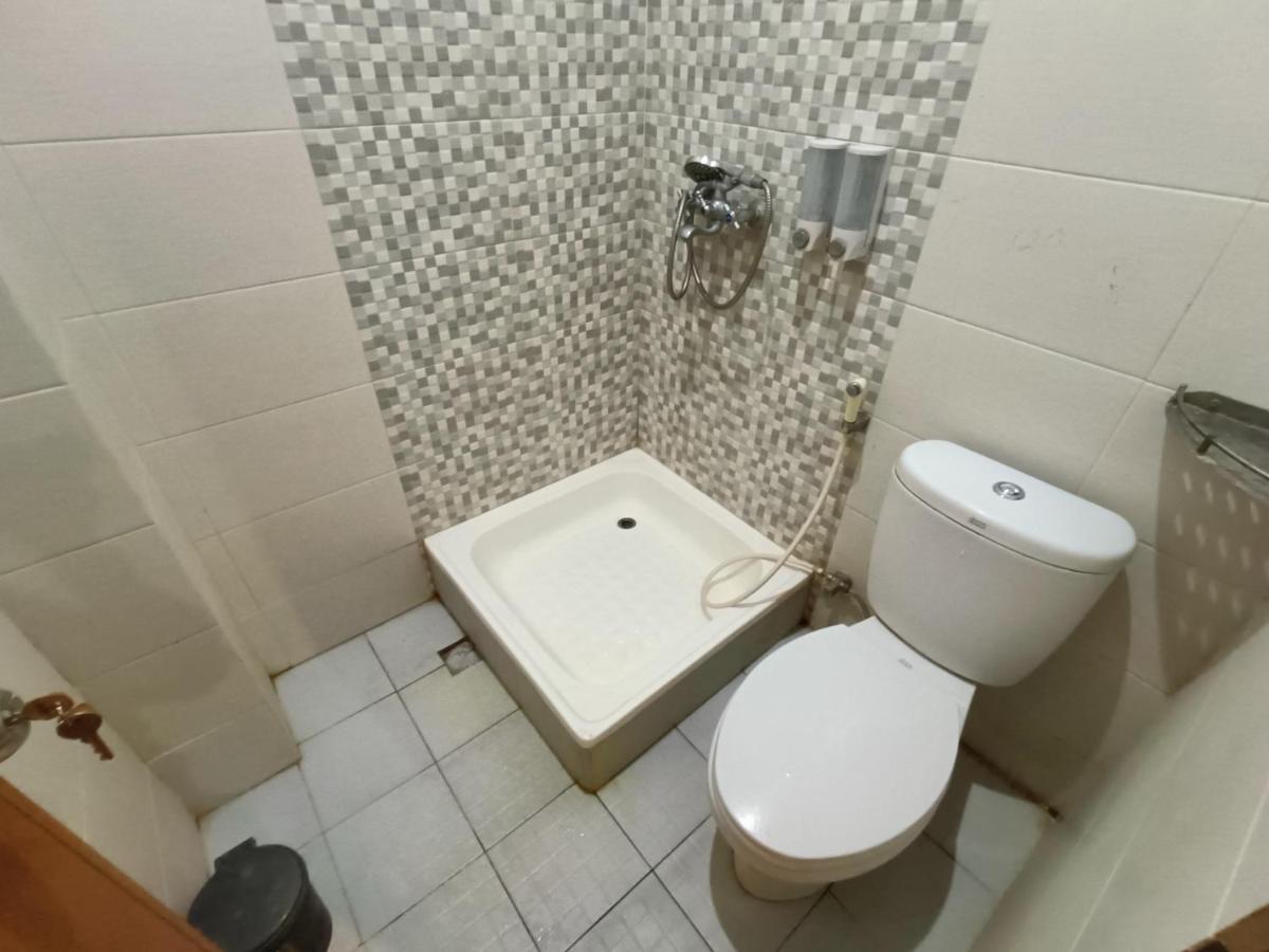 Balqies Homestay Syariah Makassar Mitra Reddoorz Bagian luar foto